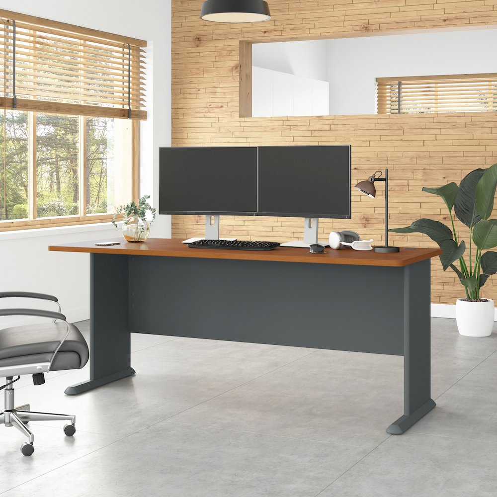 Series A 72W Desk. Picture 2