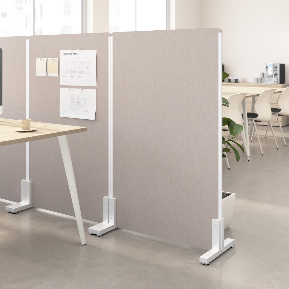 34W x 55H Freestanding Privacy Screen. Picture 2