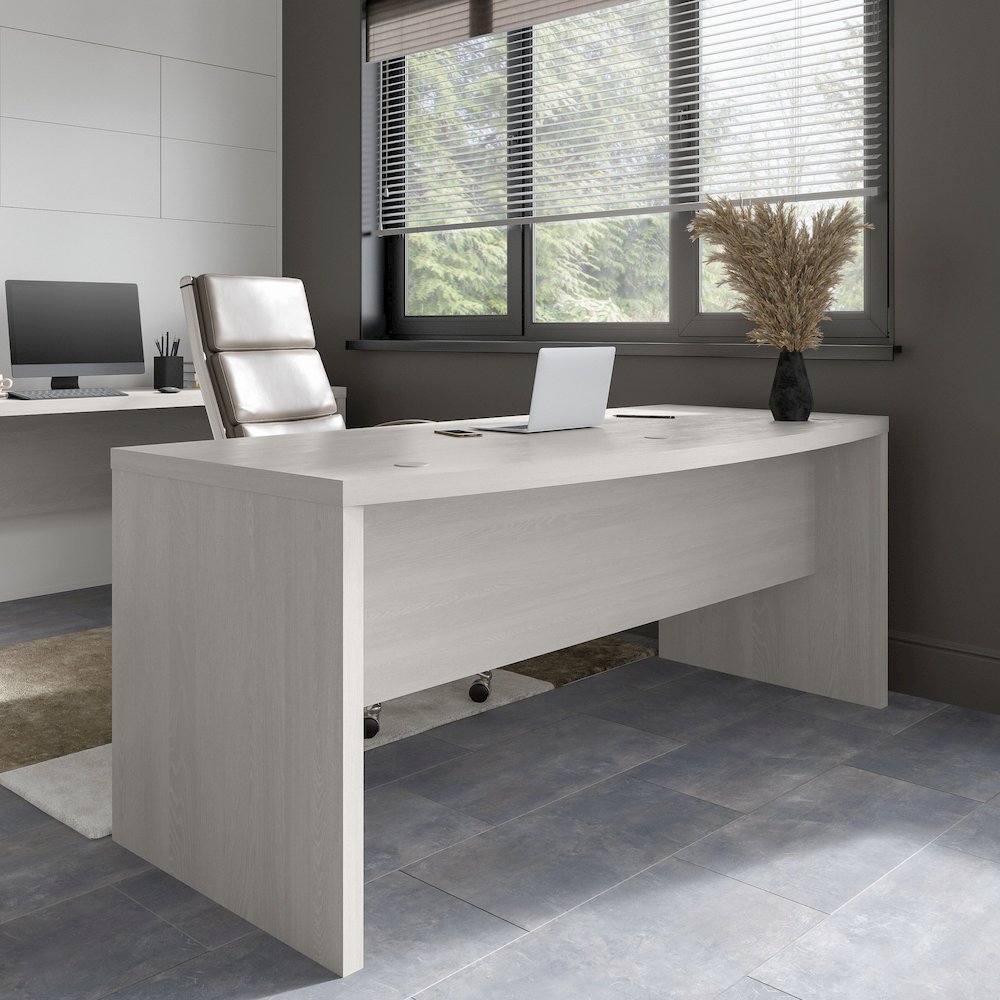 Echo 72W Bow Front Desk. Picture 2