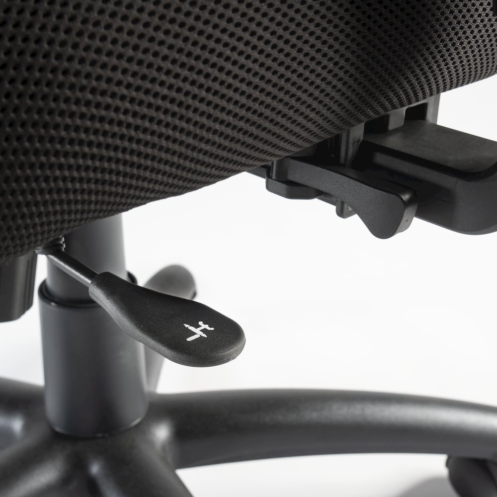 Custom Comfort High Back Multifunction Mesh Executive Office Chair. Picture 7