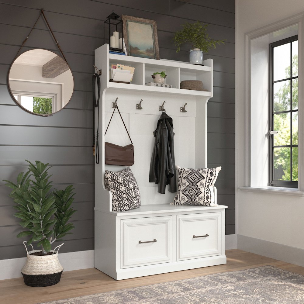 Woodland 40W Hall Tree and Shoe Storage Bench with Doors. Picture 2