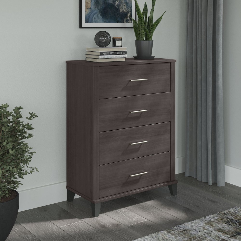 Somerset Chest of Drawers. Picture 2