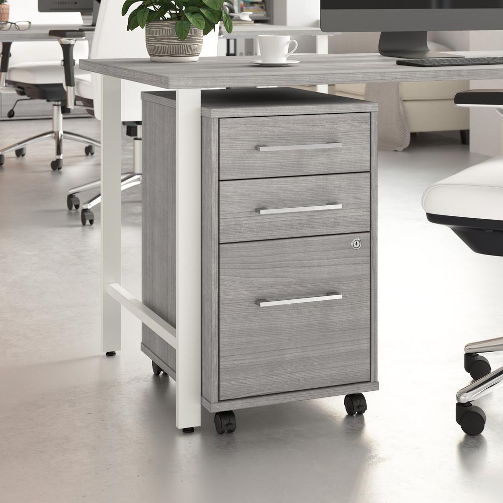 Hustle 3 Drawer Mobile File Cabinet in Platinum Gray. Picture 3