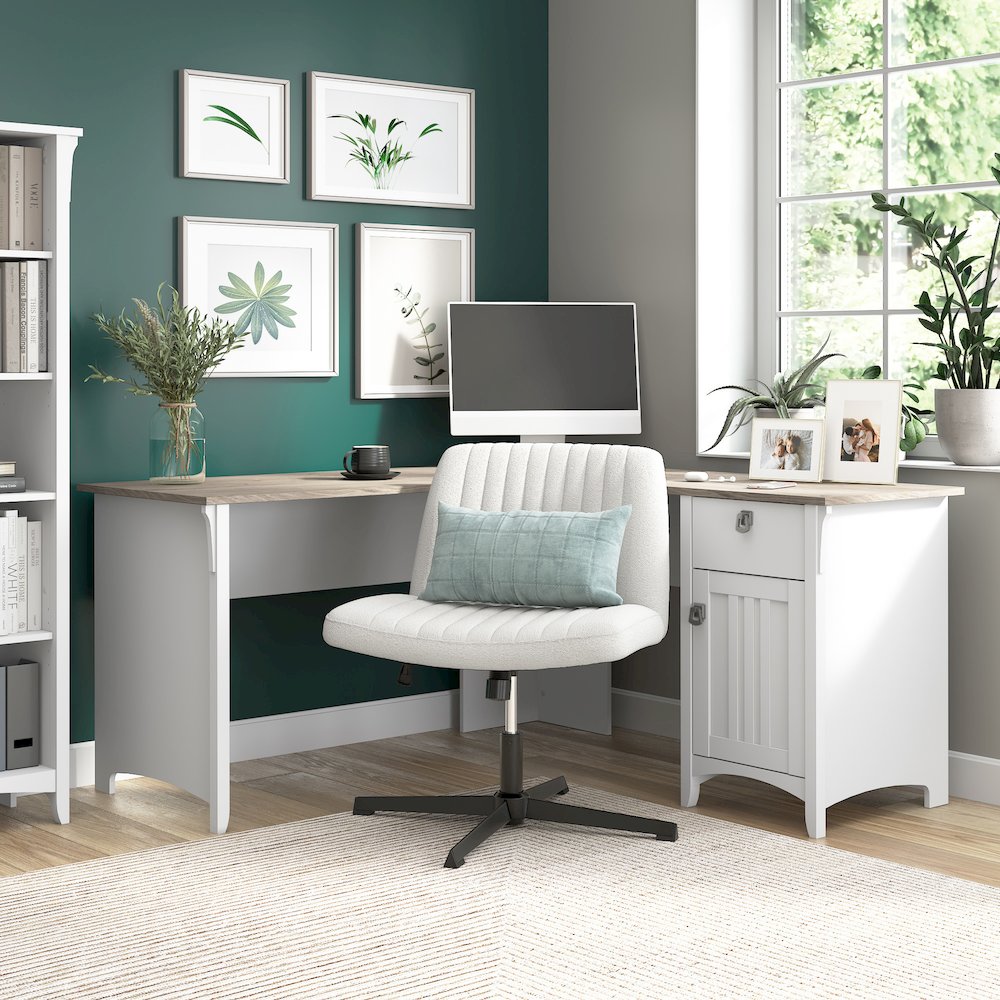Salinas 60W L Shaped Desk with Storage. Picture 2