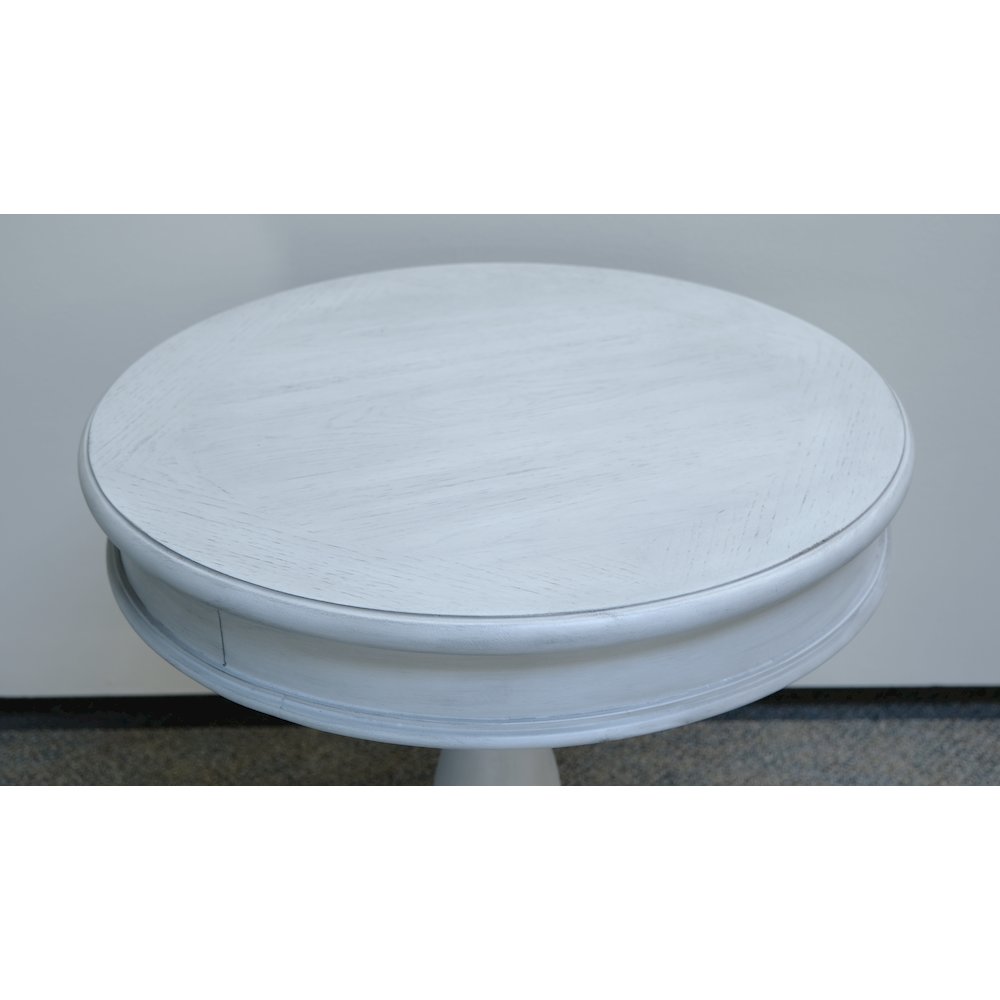 Wallce & Bay Mariano Oyster Shell Round End Table. Picture 8