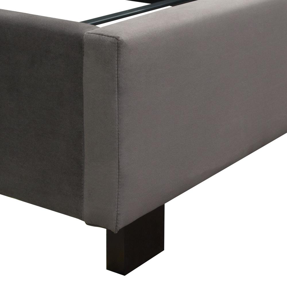 Park Avenue Eastern King Tufted Bed with Vintage Wing in Smoke Grey Velvet by Diamond Sofa. Picture 21