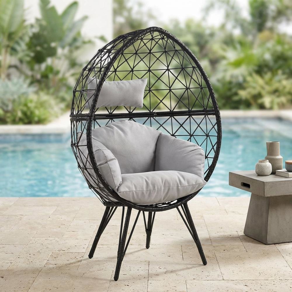 Light Gray Fabric, Black Wicker Patio Lounge Chair For Outdoor Comfort. Picture 3