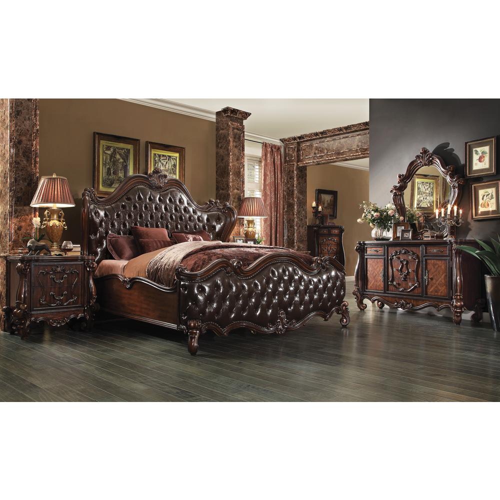 Versailles Nightstand Cherry Oak. Picture 1
