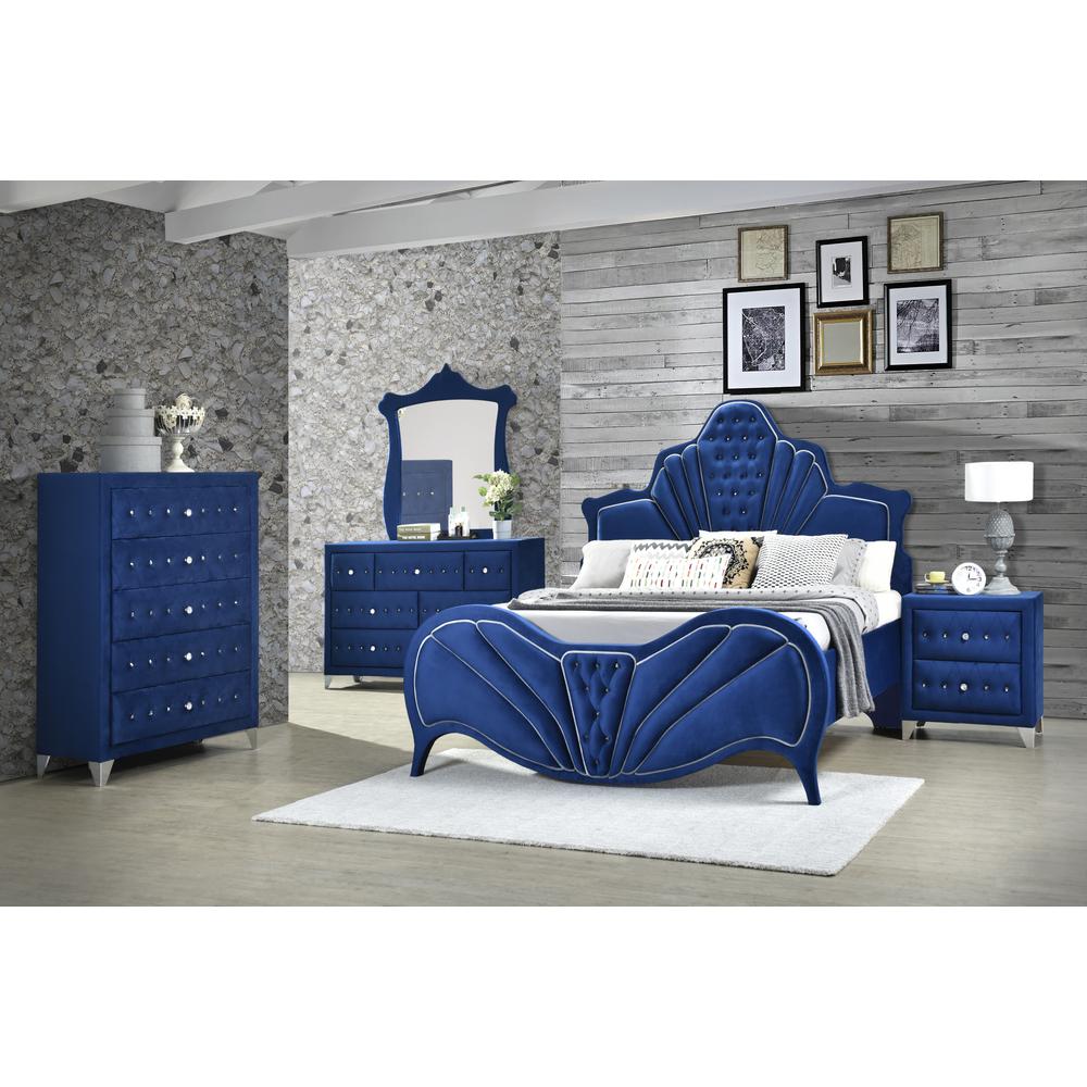 Dante Queen Bed Blue Velvet. Picture 1