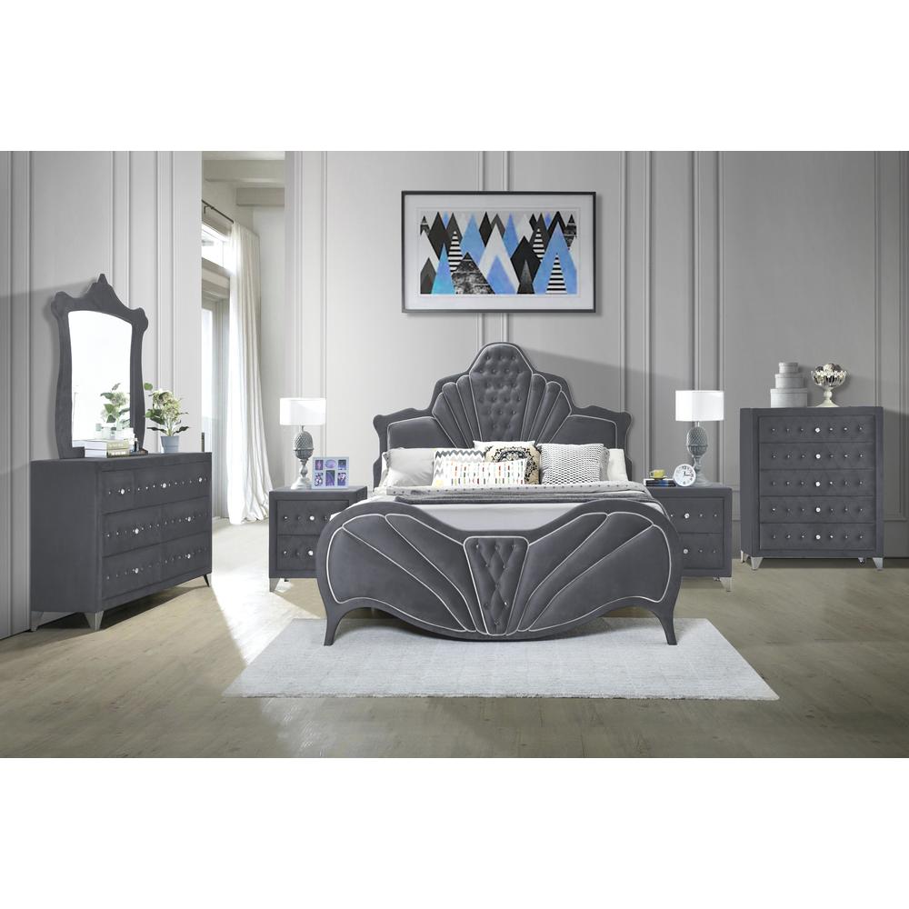 Dante Queen Bed Gray Velvet. Picture 1