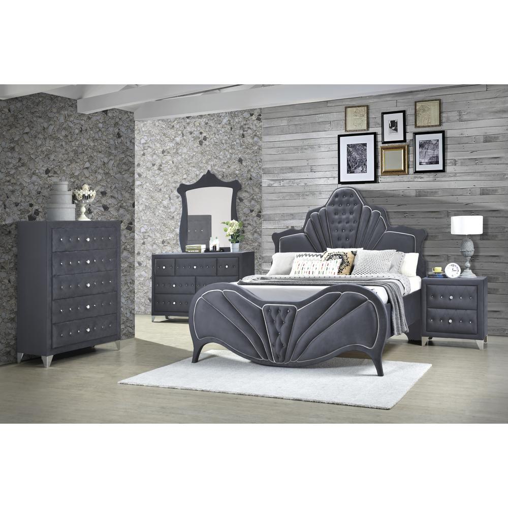 Dante Queen Bed Gray Velvet. Picture 2