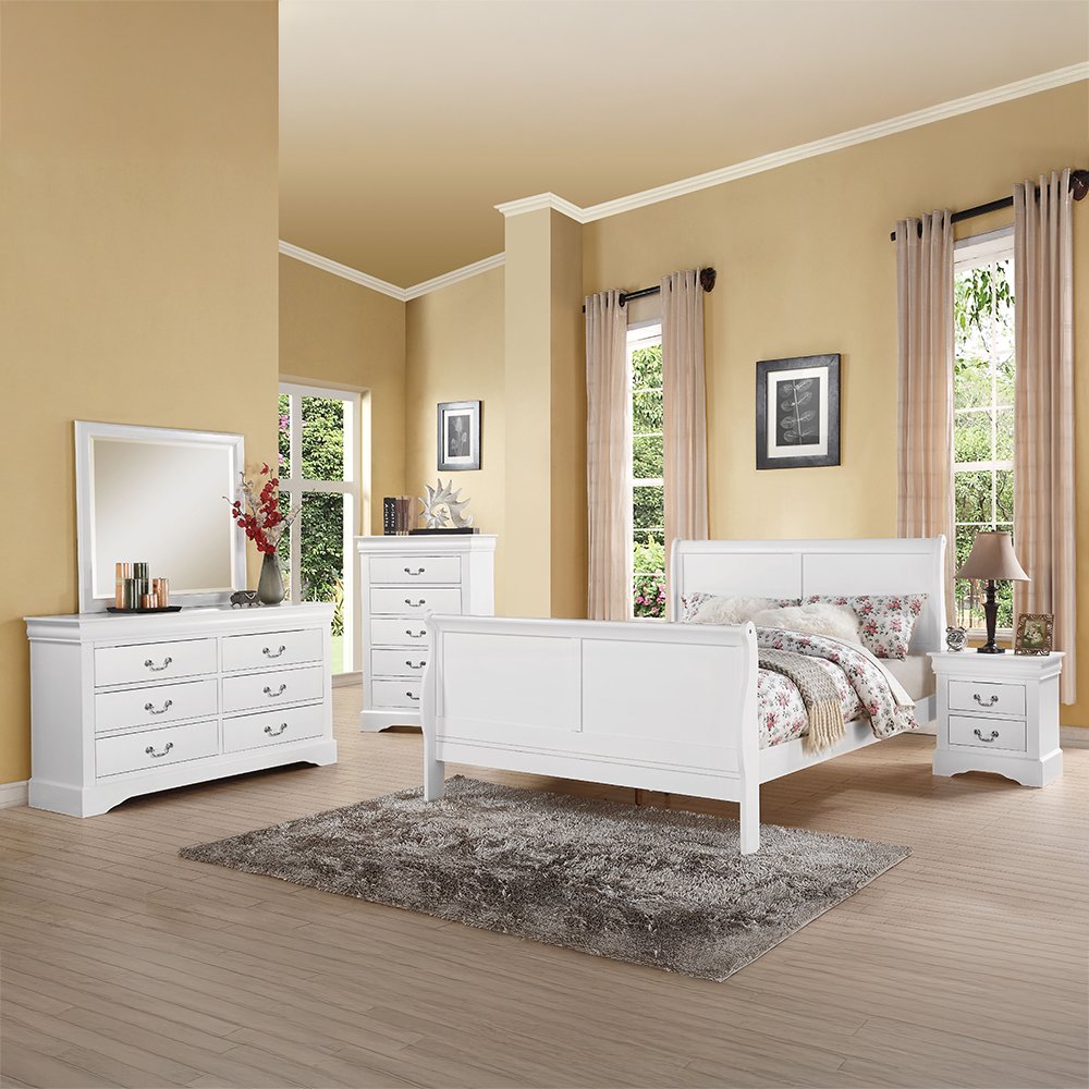 Louis Philippe III Eastern King Bed White. Picture 3