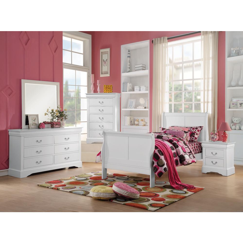 Louis Philippe III Twin Bed White. Picture 1