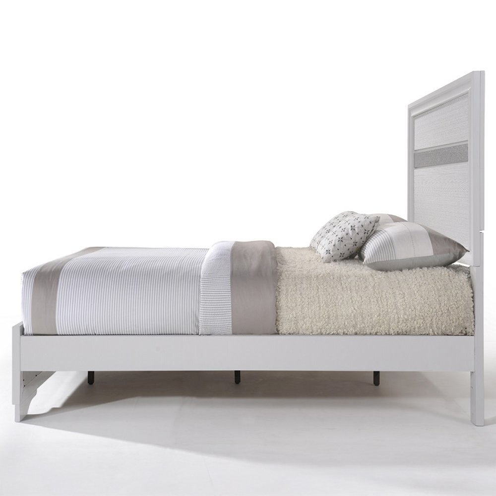 Naima Full Bed White. Picture 4