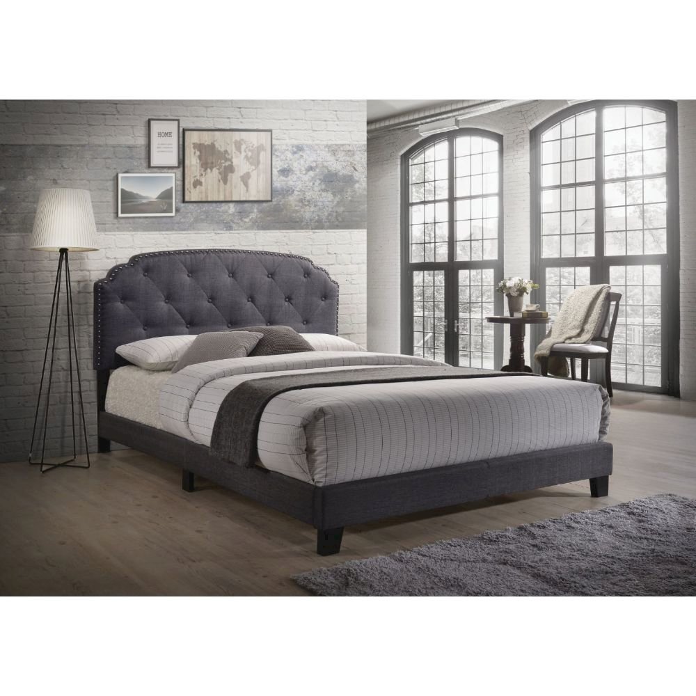 Tradilla Queen Bed Gray Fabric. Picture 4