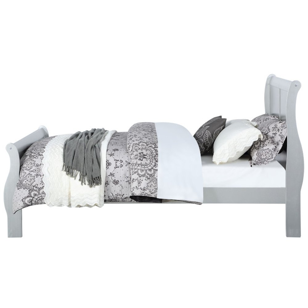 Louis Philippe Eastern King Bed Platinum. Picture 4