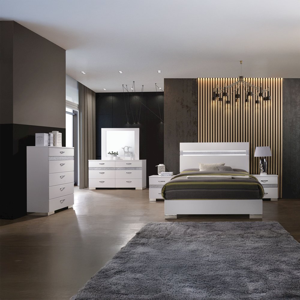 Naima II Queen Bed White High Gloss. Picture 5