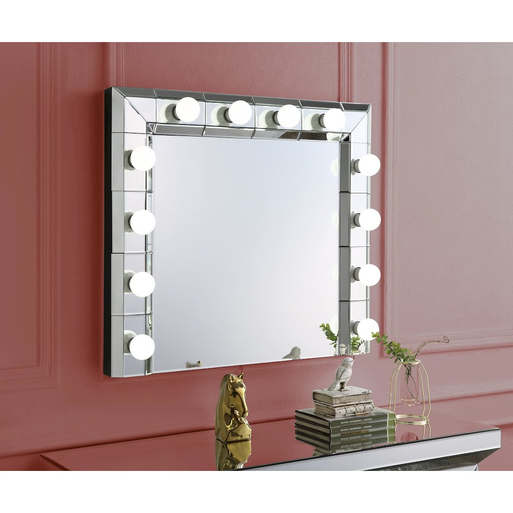 Dominic Accent Mirror Mirrored. Picture 2