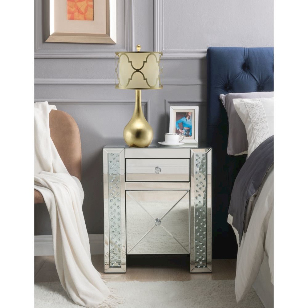 Nysa Accent Table Faux Crystals. Picture 2