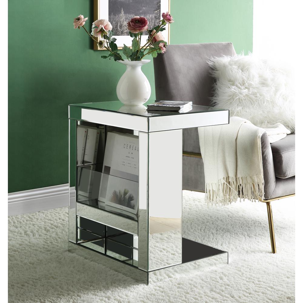 Dominic Accent Table Mirrored. Picture 1
