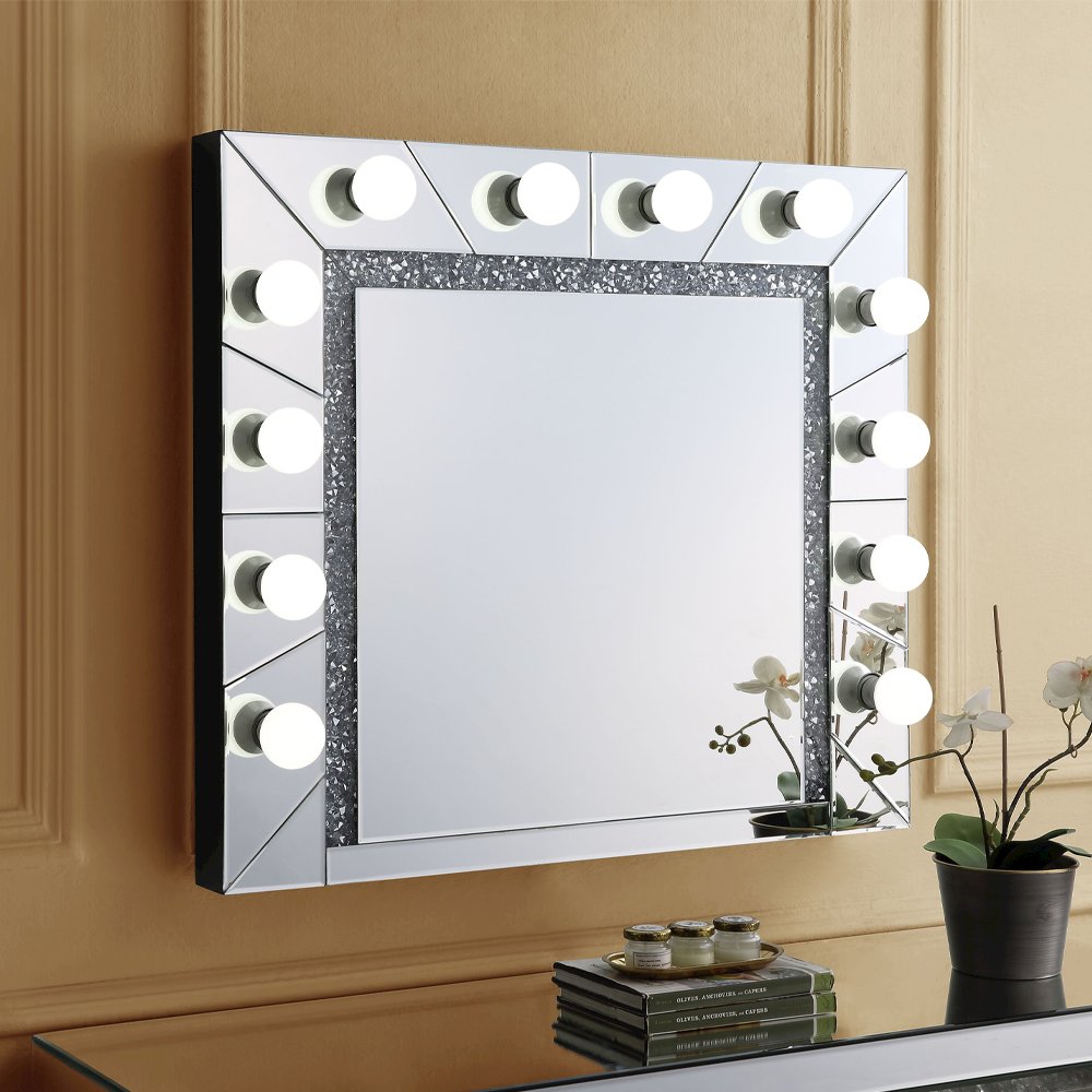 Noralie Accent Mirror Mirrored & Faux Diamonds. Picture 1