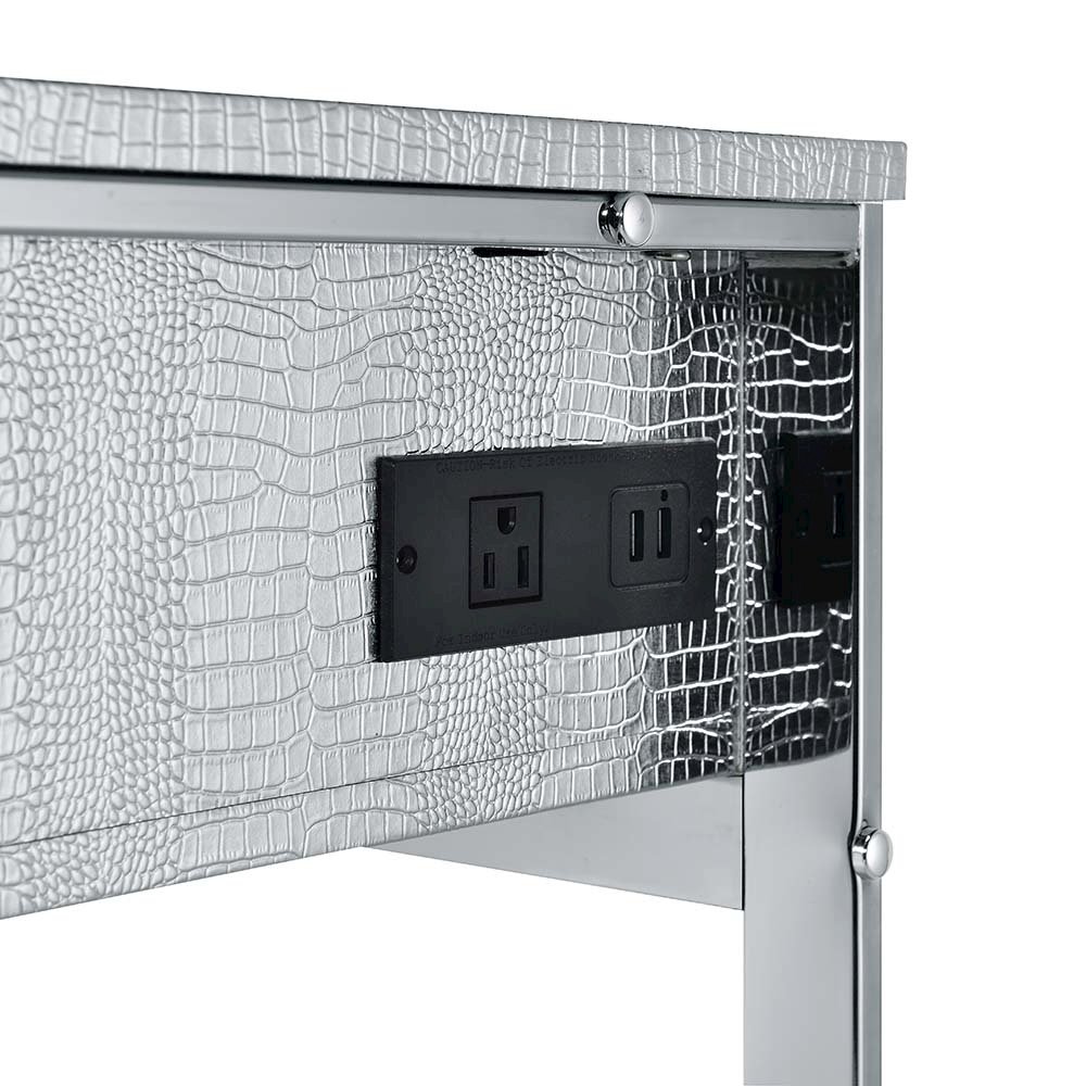 Myles Vanity Set w/USB Port Antique White & Chrome. Picture 6