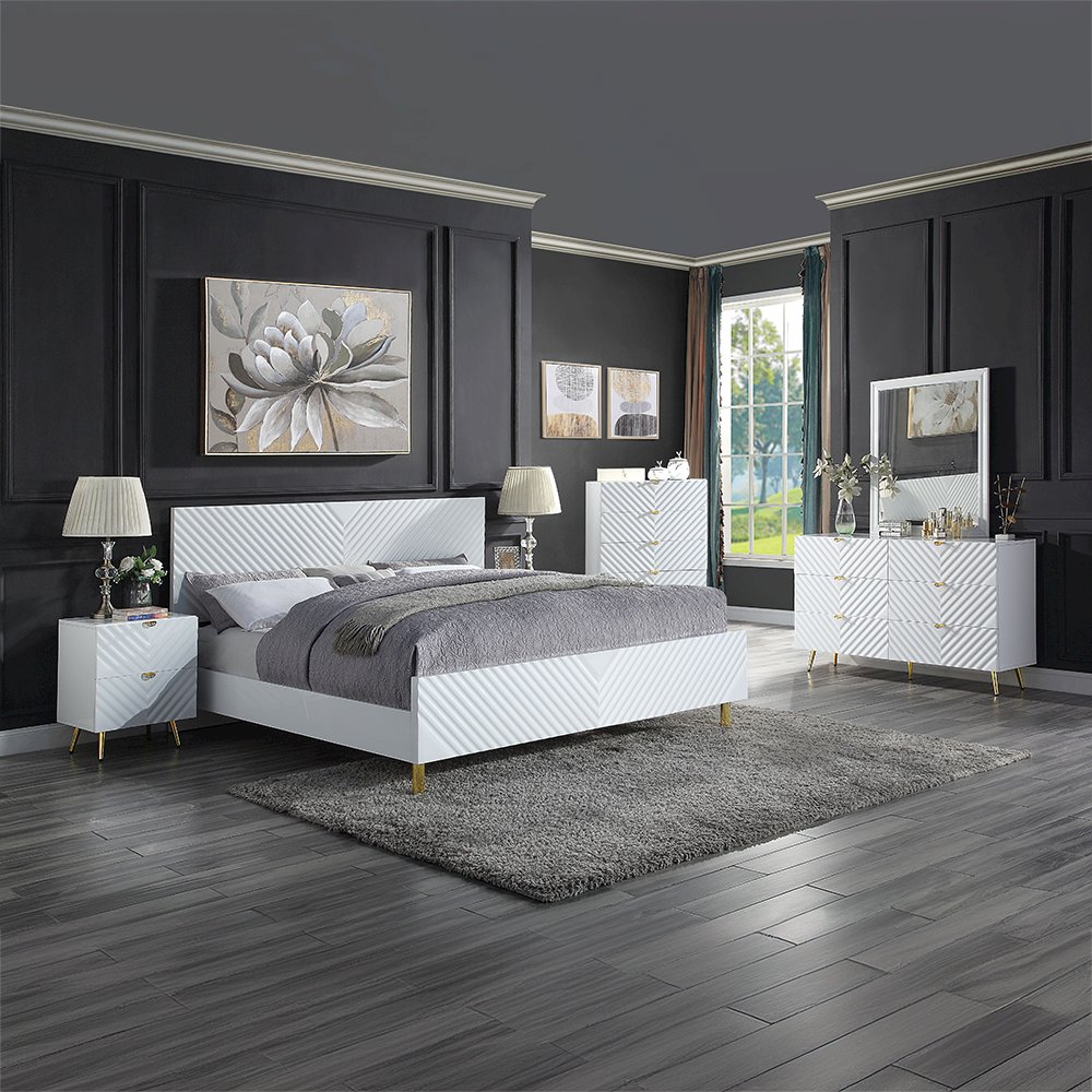 Gaines Eastern King Bed White High Gloss. Picture 6