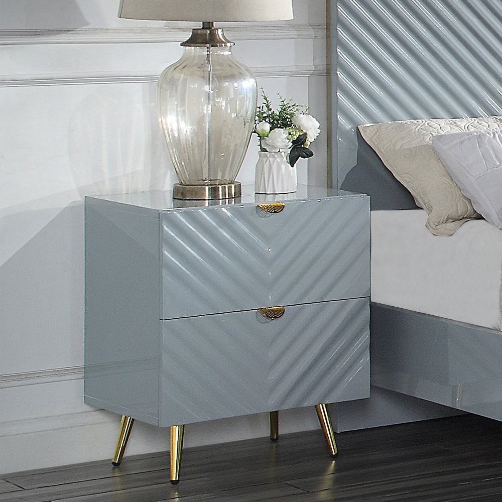 Gaines Nightstand Gray High Gloss. Picture 1