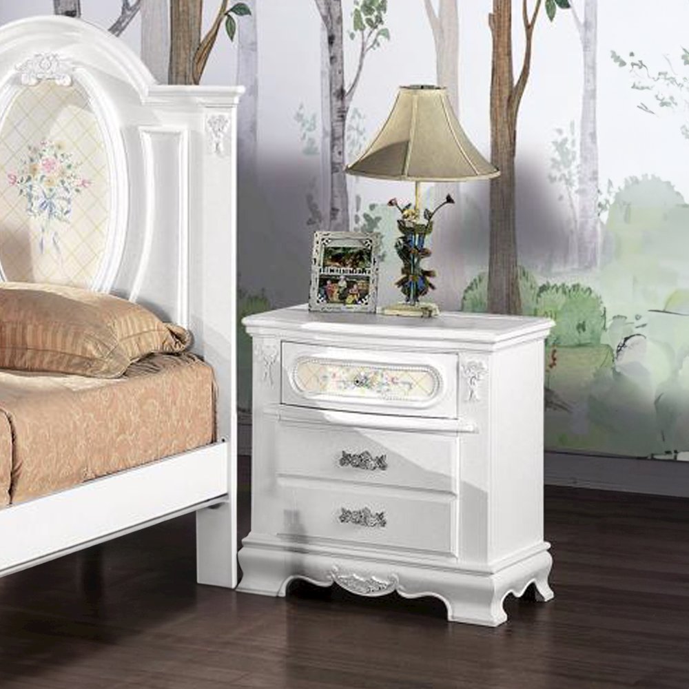 Flora Nightstand White. Picture 1