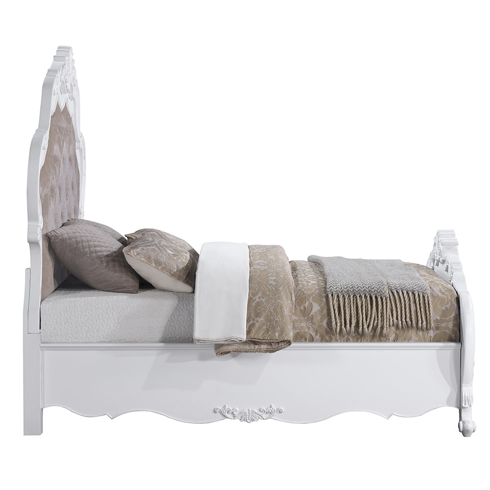 Latisha Eastern King Bed Dark Beige Chenille & White. Picture 3
