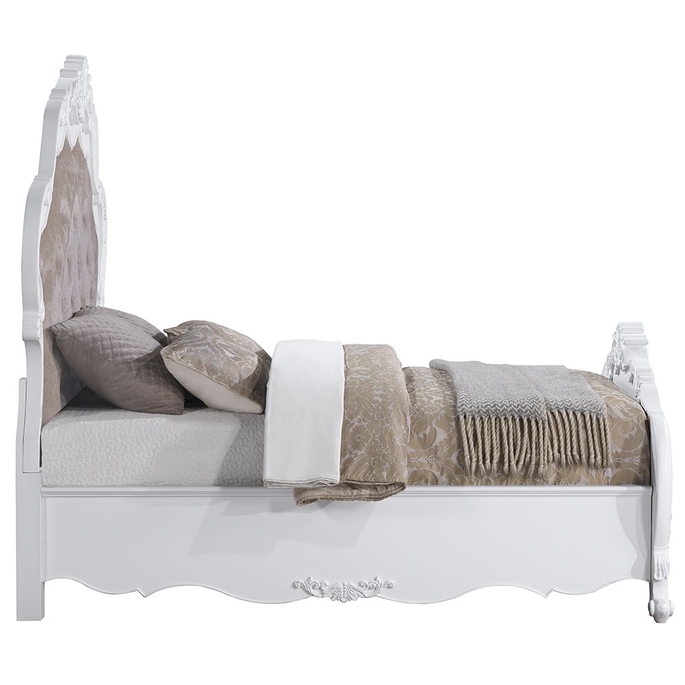 Latisha Queen Bed Dark Beige Chenille & White. Picture 4