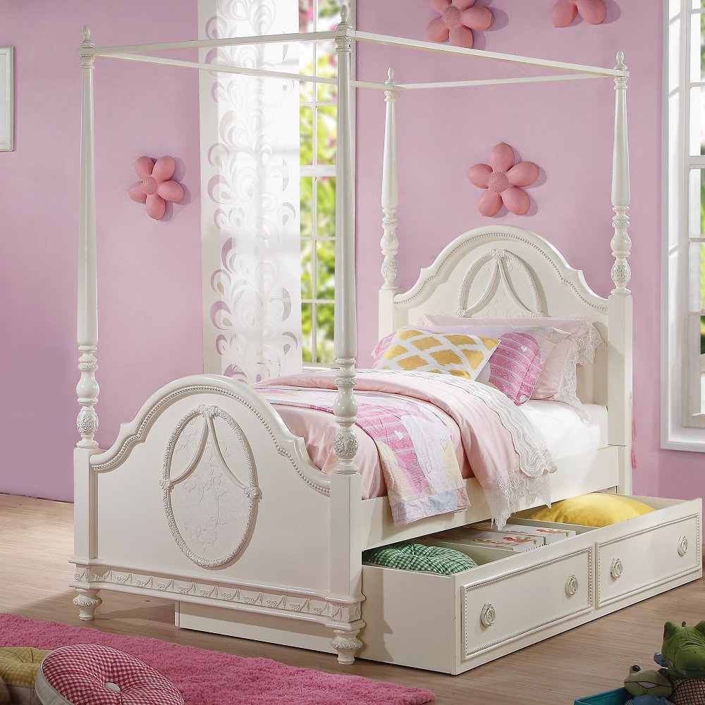 Dorothy Full Bed (Wooden Poster) Ivory. Picture 1