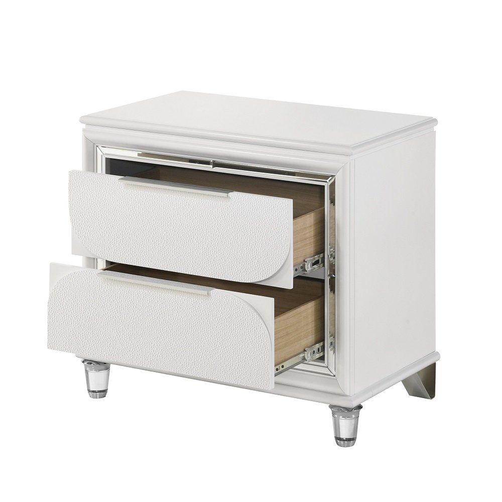 Tarian Nightstand Pearl White. Picture 6