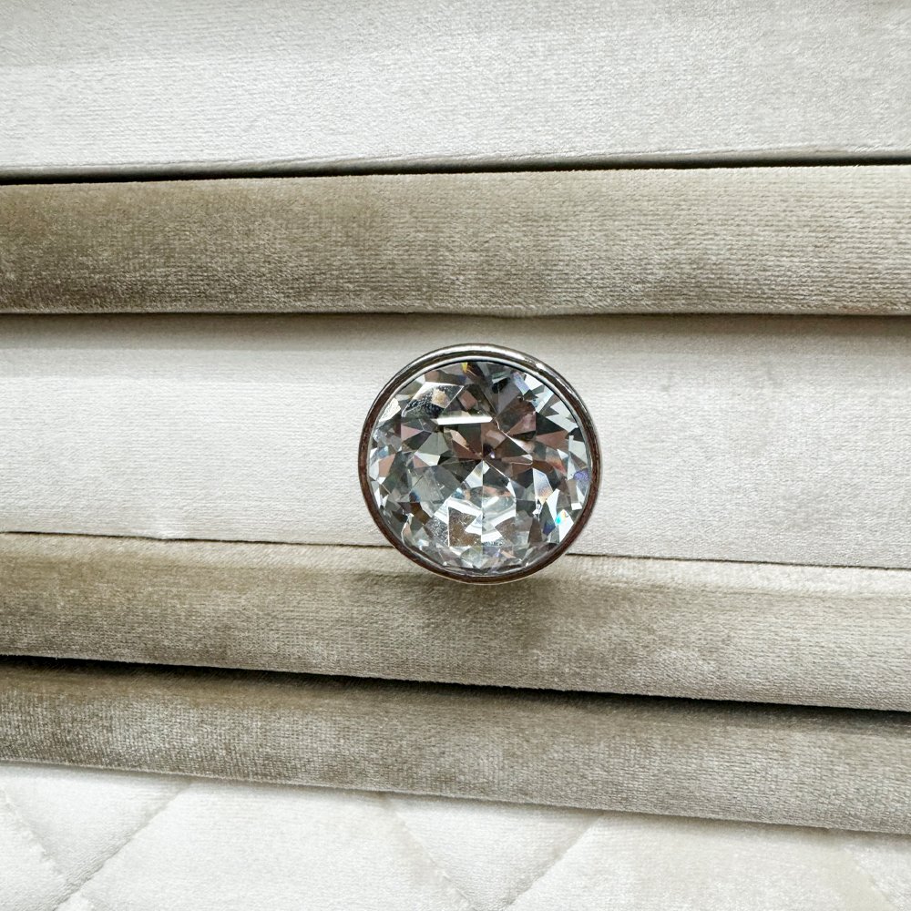 Lucienne Nightstand Beige Velvet. Picture 8