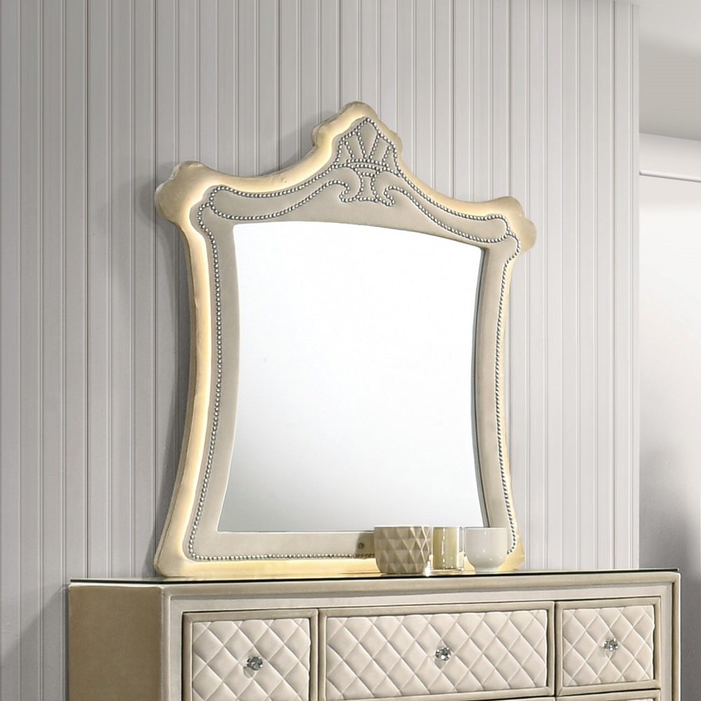 Lucienne Mirror w/LED Beige Velvet. Picture 1