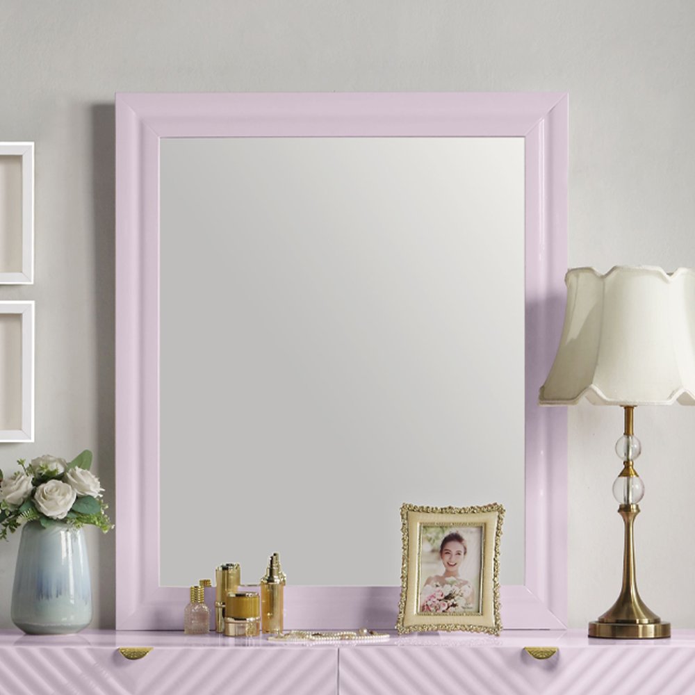 Gaines Mirror Pink High Gloss. Picture 1