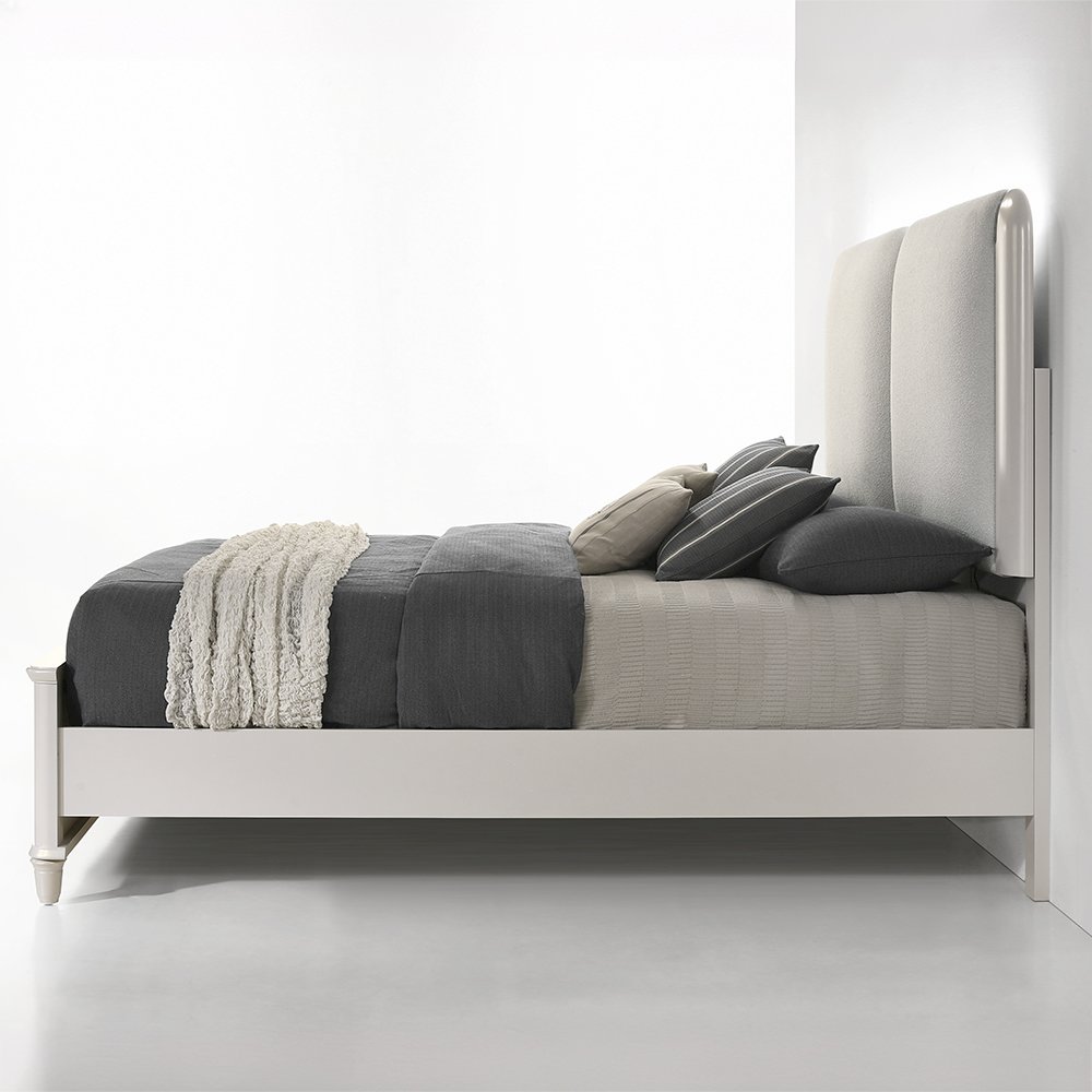 Laveda Eastern King Bed w/LED Light Gray Boucle & Pearl White. Picture 4