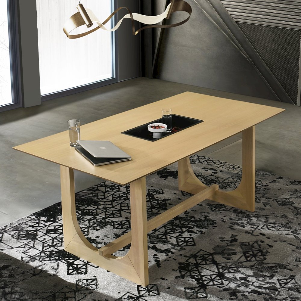 Blayde Dining Table Natural. Picture 1