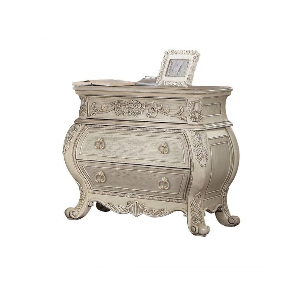 Ragenardus Nightstand Antique White. Picture 1