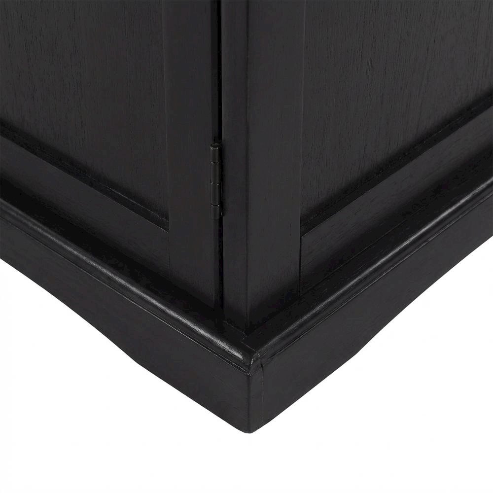 Black End Table with Modern Design and Sturdy Construction. Picture 6
