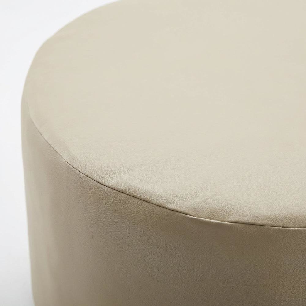 Round outdoor coffee table furniture cover for weatherproof protection. Picture 6