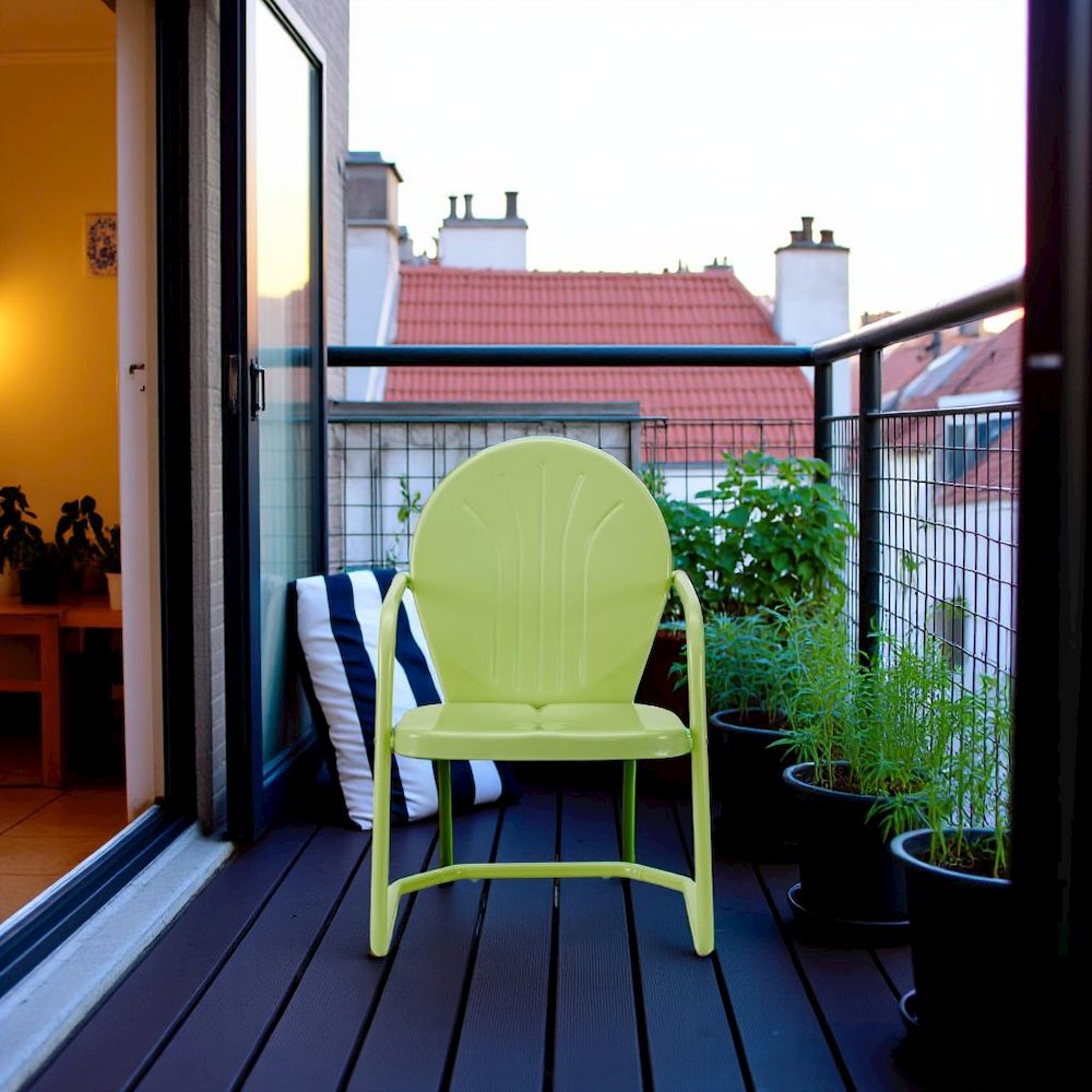 Key Lime Green Metal Patio Chair with Gloss Finish – Decorative Retro Style. Picture 3