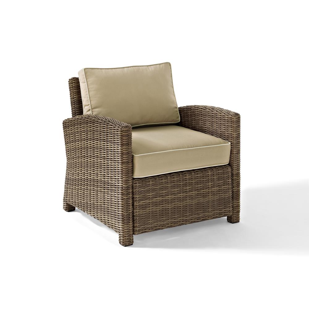 Weathered Brown Outdoor Wicker Arm Chair with Durable Frame and Comfortable. Picture 1