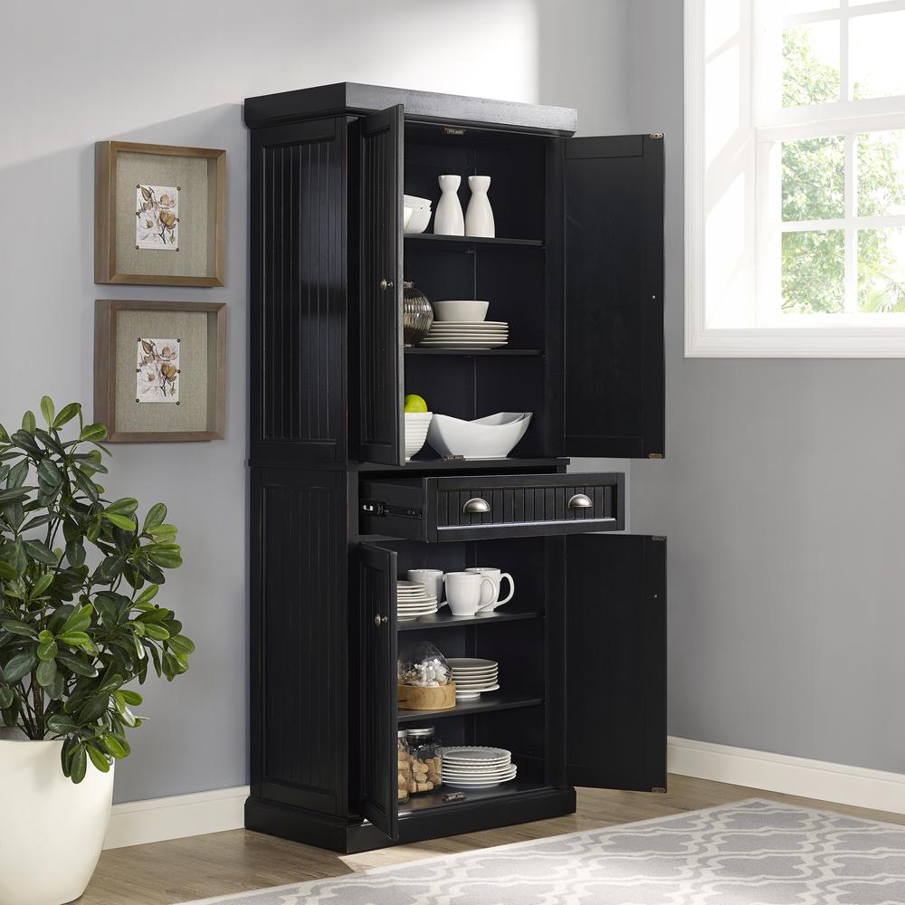 Seaside Kitchen Storage Pantry. Picture 6