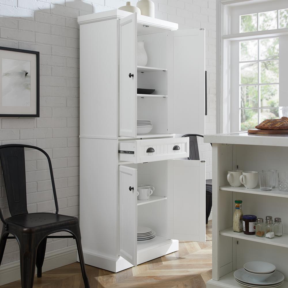 Shoreline Kitchen Storage Pantry. Picture 3