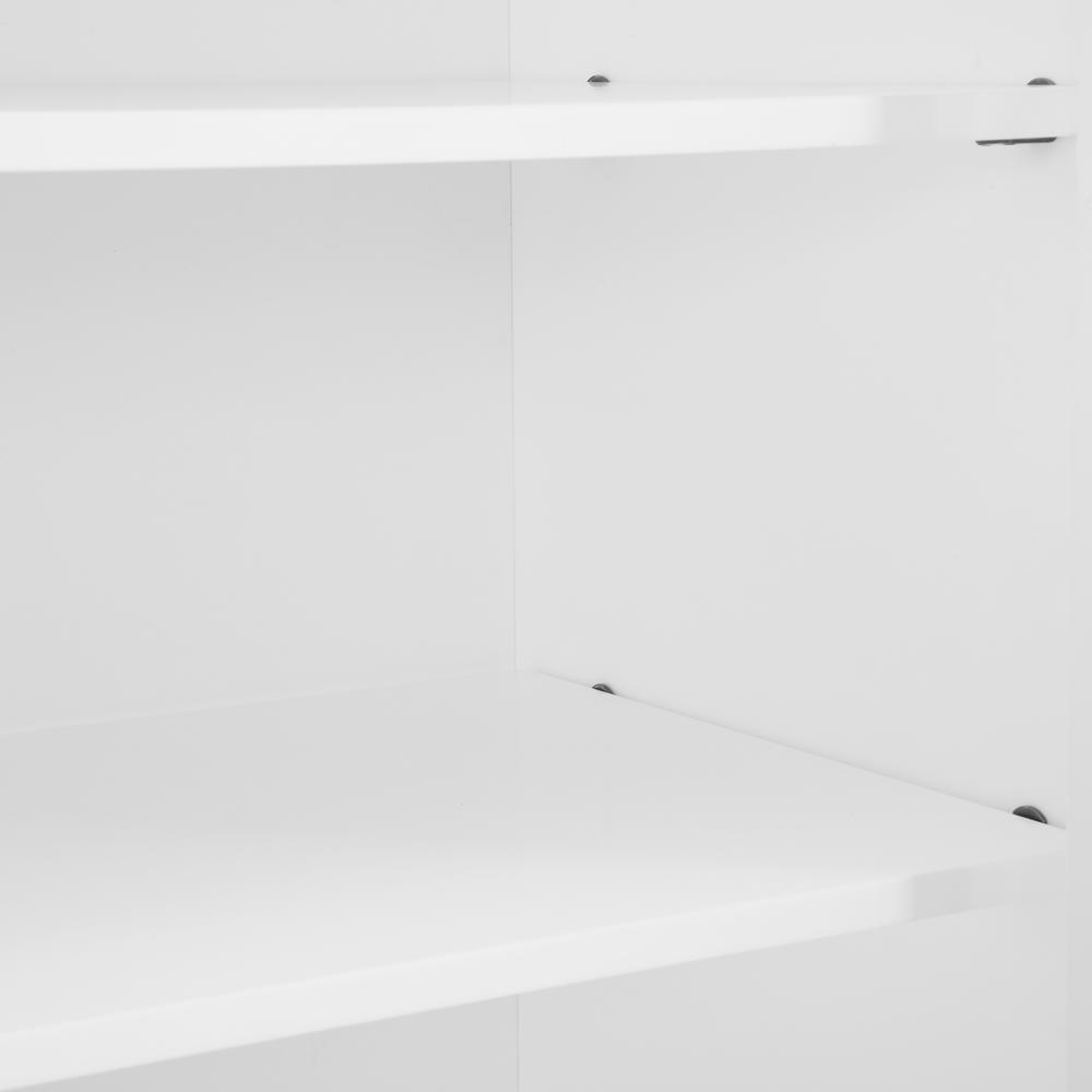 Shoreline Kitchen Storage Pantry. Picture 16