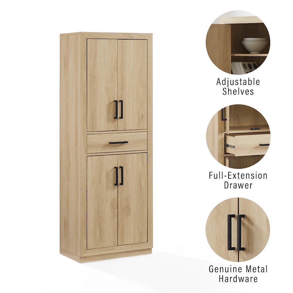 Isla Kitchen Storage Pantry. Picture 6