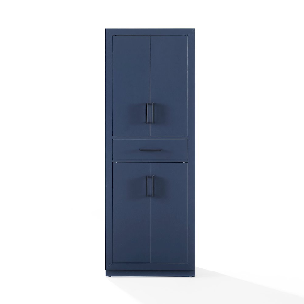 Isla Kitchen Storage Pantry. Picture 2