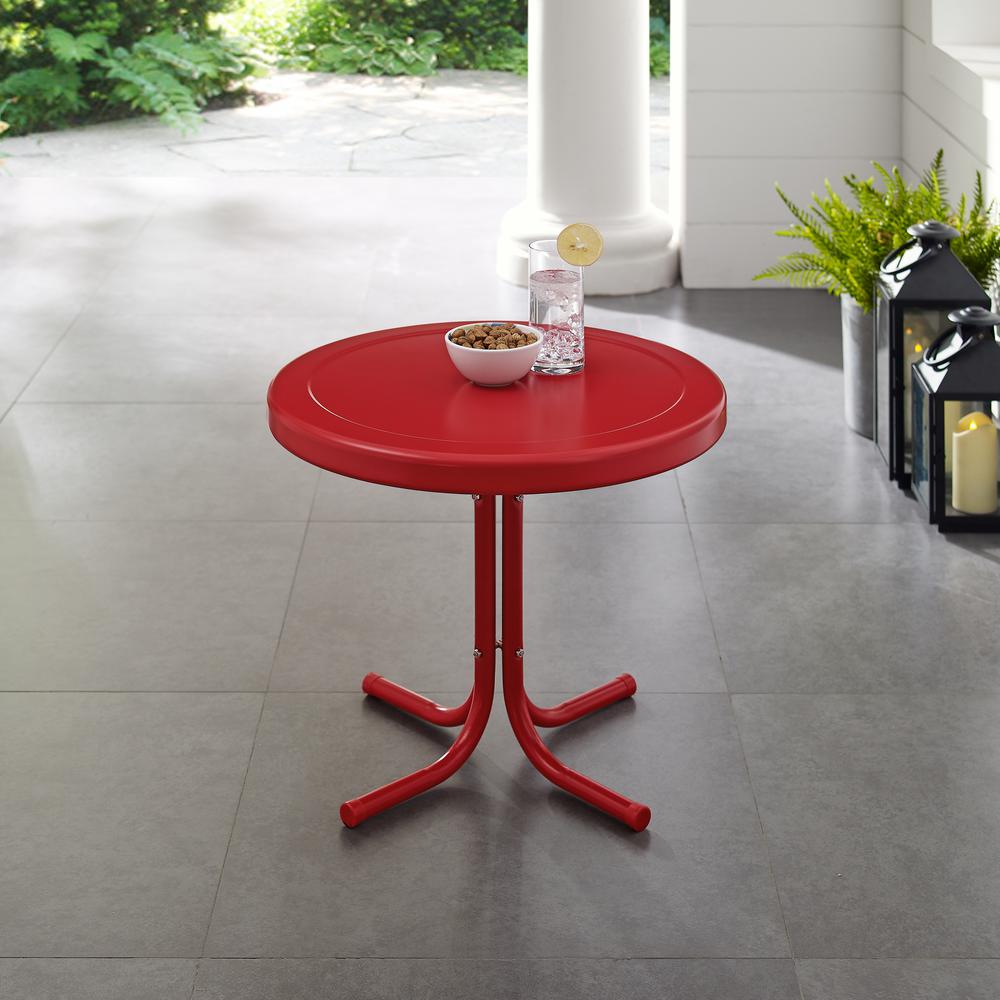Griffith Retro Outdoor Side Table. Picture 3