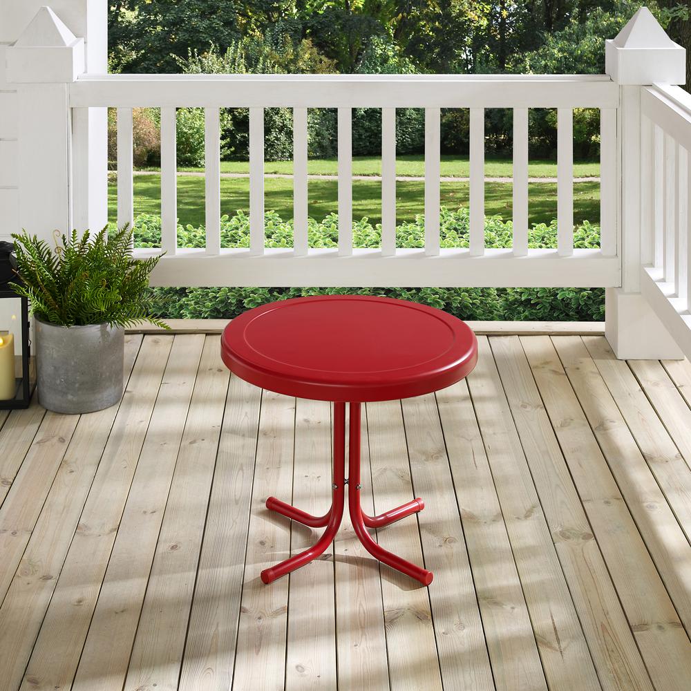 Griffith Retro Outdoor Side Table. Picture 4